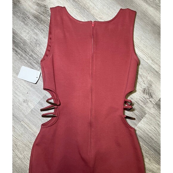 Bodycon mini dress with cutout metal sides size small - Picture 4 of 4